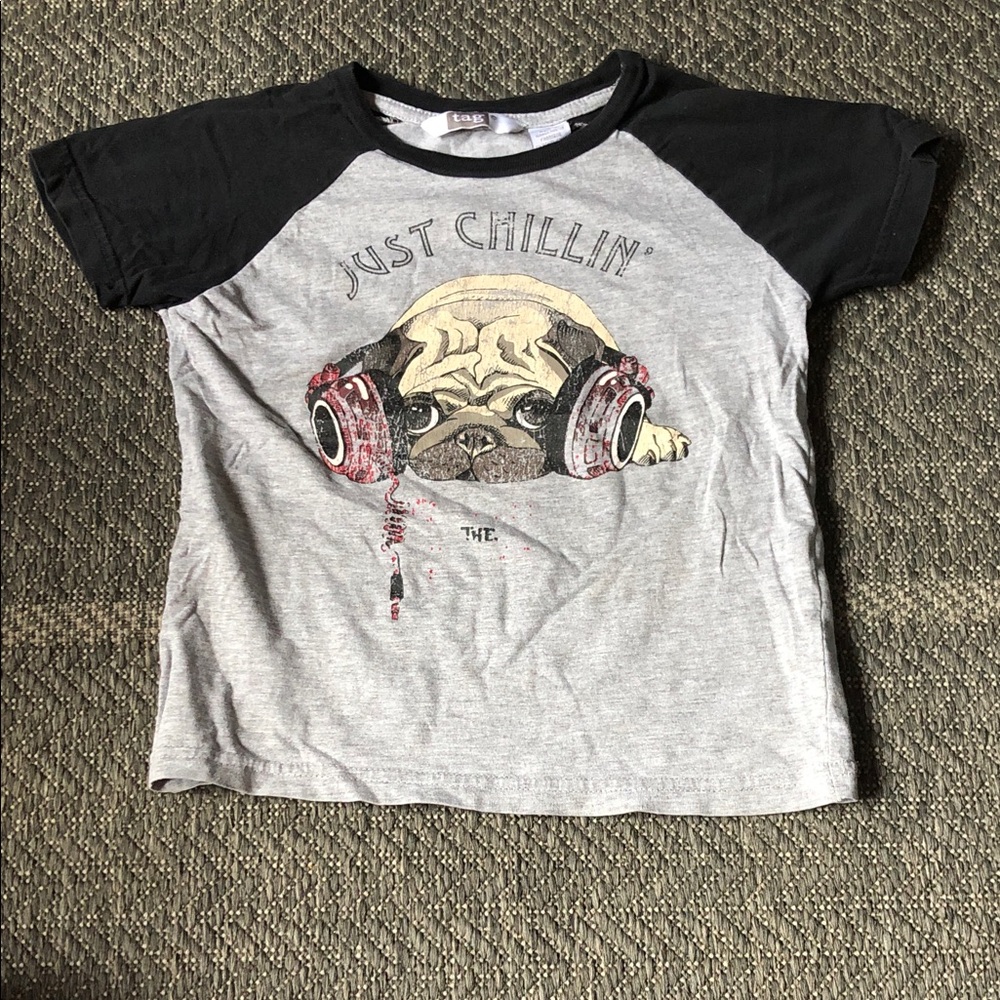Tag Kids 'Just Chillin' Pug Raglan Tee - Black & Gray